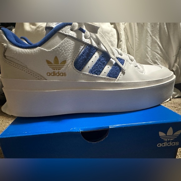 Adidas Forum Bonega (platform) - Picture 2 of 7